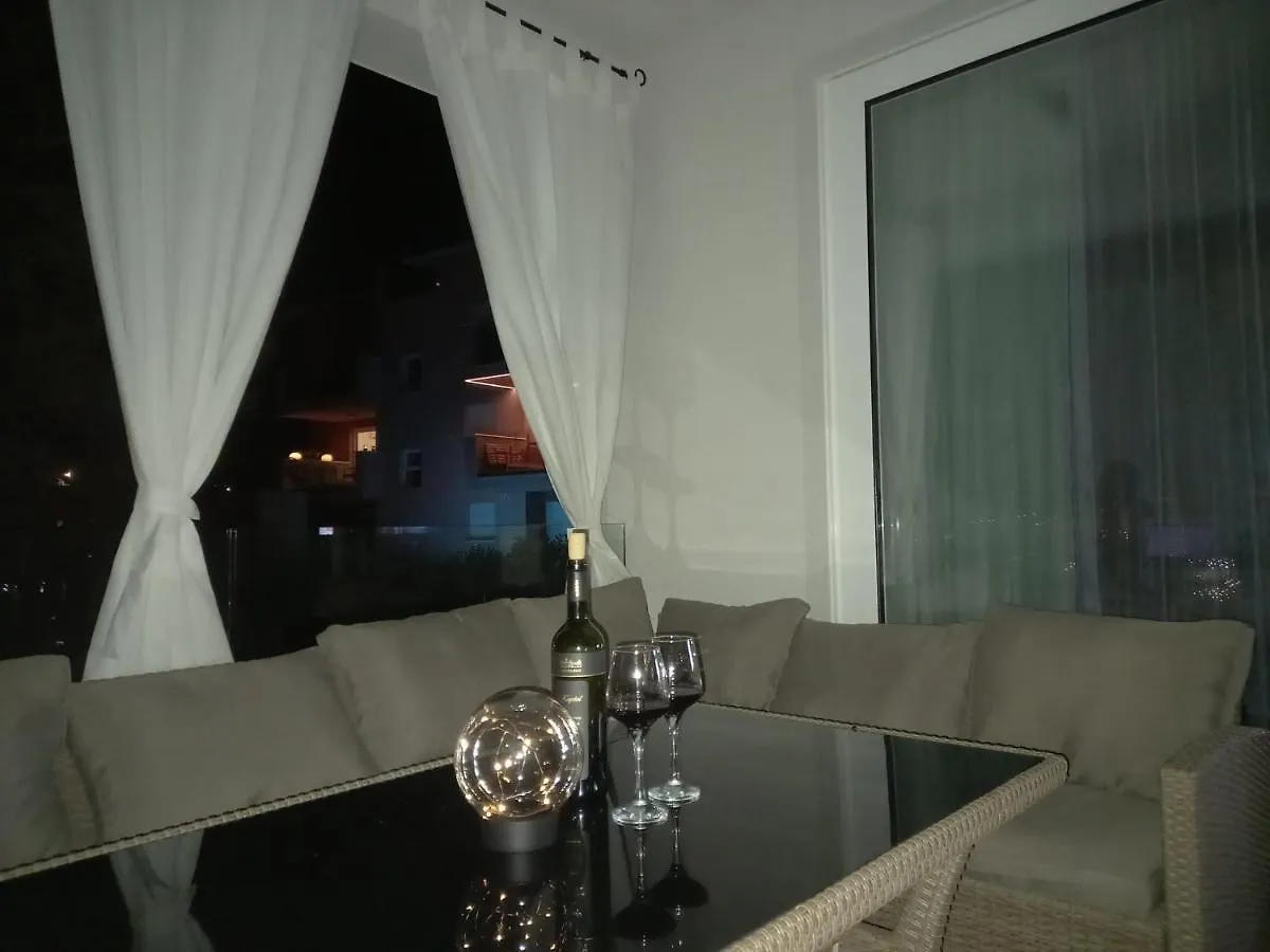Villa Apartment Laganini أوكغوك غورنيي